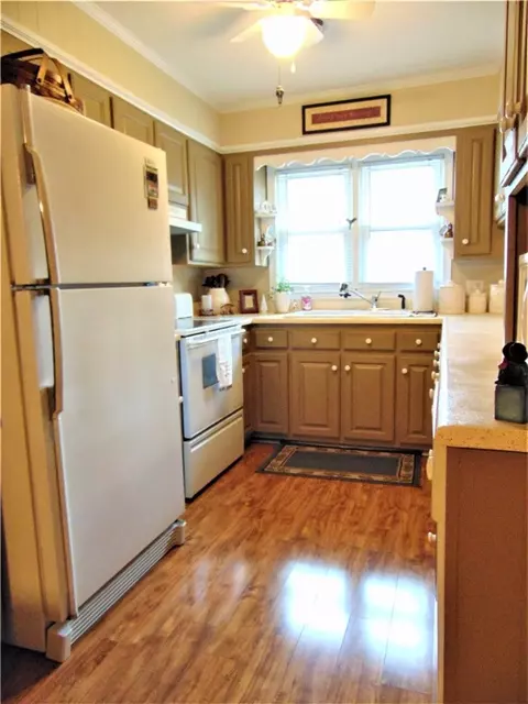 604 Smith Grove Rd, Easley, SC 29640 photo 5