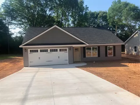 207 Longview Dr, Williamston, SC 29697 photo 1