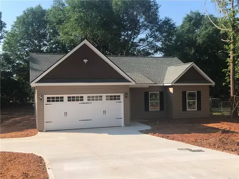 209 Longview Dr, Williamston, SC 29697 photo 1