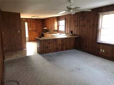 401 Belton Dr, Williamston, SC 29697 photo 2