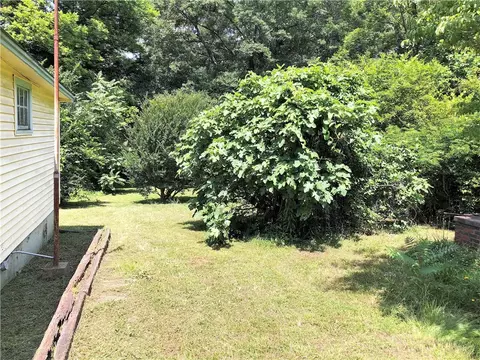 209 Moore Ave, Walhalla, SC 29691 photo 6