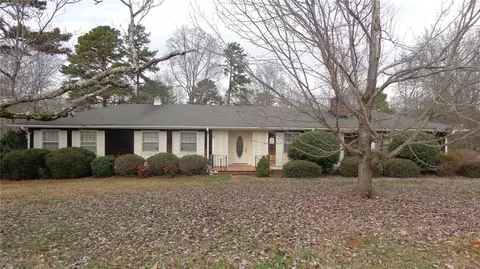 101 Fox Ln, Pickens, SC 29671 photo 1