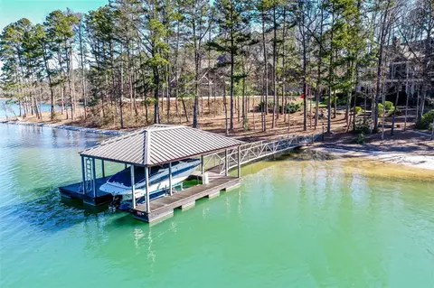 415 E Waterside Dr, Seneca, SC 29672 photo 7