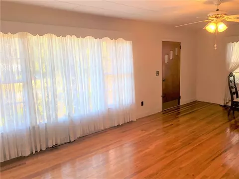402 Playground Rd, Walhalla, SC 29691 photo 6