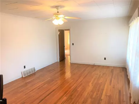 402 Playground Rd, Walhalla, SC 29691 photo 8