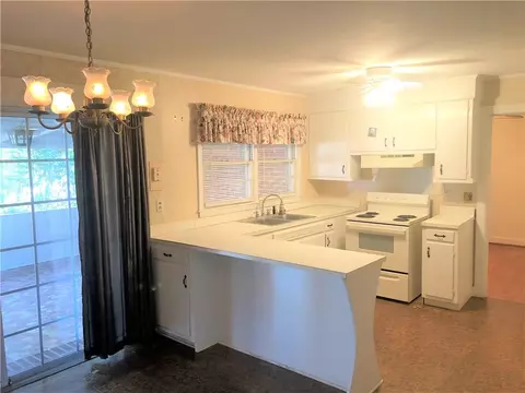 402 Playground Rd, Walhalla, SC 29691 photo 10