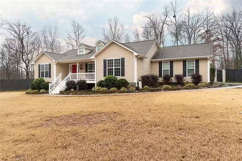 899 Bryant Rd, Pelzer, SC 29669 photo 2