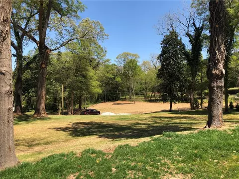 339 340 Jackson St, Pendleton, SC 29670 photo 2