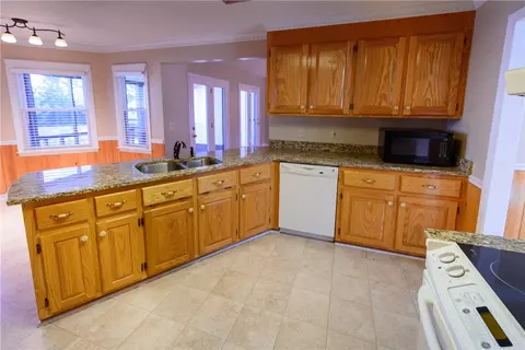 103 Highbourne Ct, Easley, SC 29642 photo 10
