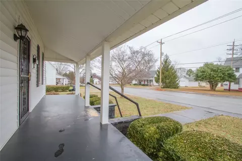 33 Smythe St, Pelzer, SC 29669 photo 4
