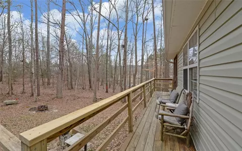 319 Shawnee Trl, Toccoa, GA 30577 photo 2