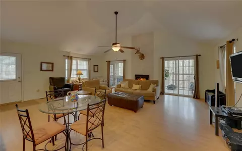 319 Shawnee Trl, Toccoa, GA 30577 photo 7