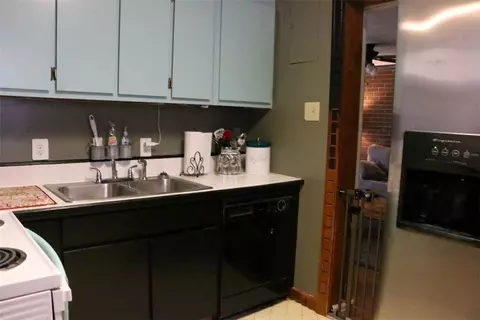 427 Elm St, Pendleton, SC 29670 photo 3