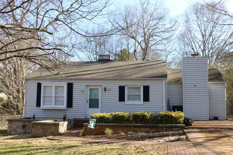 427 Elm St, Pendleton, SC 29670 photo 1