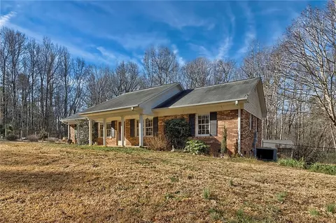 301 Henderson Rd, Easley, SC 29642 photo 3