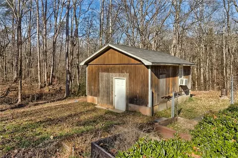 301 Henderson Rd, Easley, SC 29642 photo 27