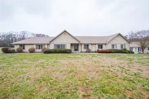 165 Jolly Wingo Rd, Pendleton, SC 29670 photo 2