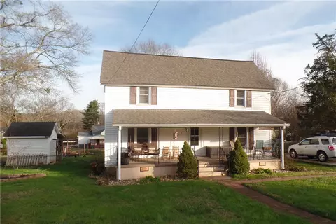 4 Langley St, Pelzer, SC 29669 photo 1