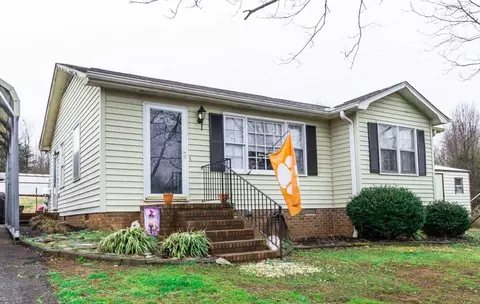 261 Norman Dr, Easley, SC 29640 photo 5