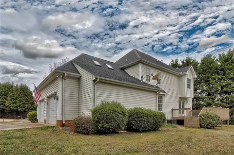 103 Wren Ct, Easley, SC 29642 photo 33