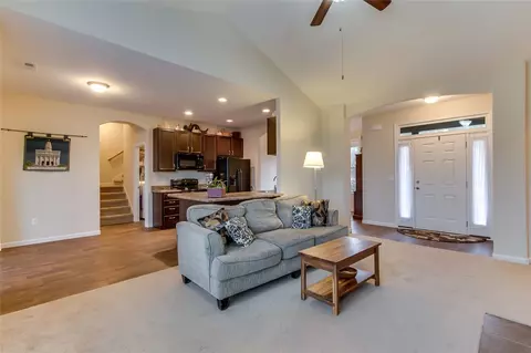 439 Copperstone Dr, Seneca, SC 29678 photo 6