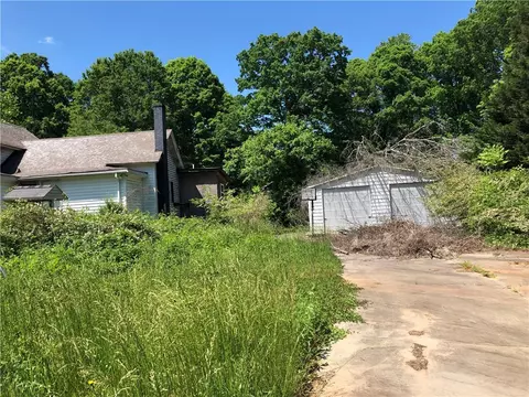 1009 Circle Rd, Easley, SC 29642 photo 4