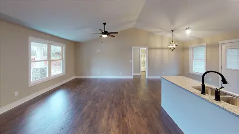 102 Parkview Dr, Walhalla, SC 29691 photo 15