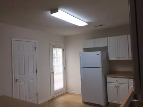 1039 Williams St, Pendleton, SC 29670 photo 3
