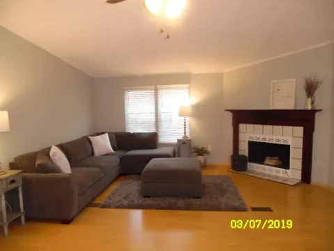 208 Chantilly Cir, Starr, SC 29684 photo 2