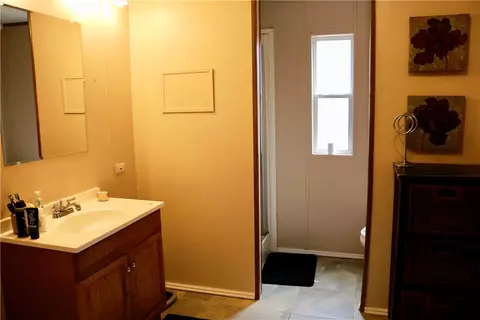 132 B D Johnston Rd, Central, SC 29630 photo 10