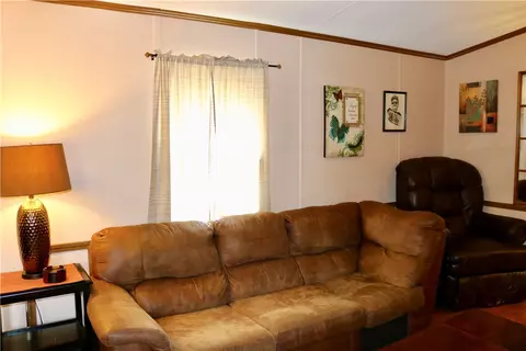 132 B D Johnston Rd, Central, SC 29630 photo 3