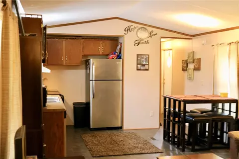132 B D Johnston Rd, Central, SC 29630 photo 5