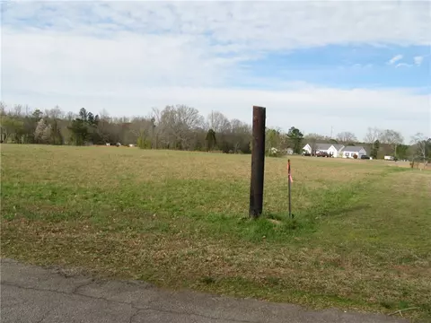125 Lowe Rd, Belton, SC 29627 photo 1