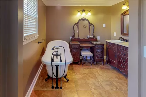 415 Woods St, Central, SC 29630 photo 11