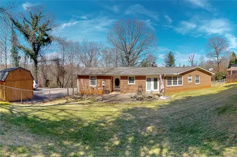 415 Woods St, Central, SC 29630 photo 18