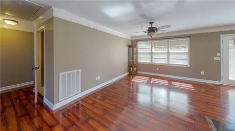 415 Woods St, Central, SC 29630 photo 8
