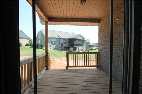 305 Cedar Post Ct, Seneca, SC 29672 photo 5