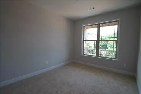 305 Cedar Post Ct, Seneca, SC 29672 photo 6