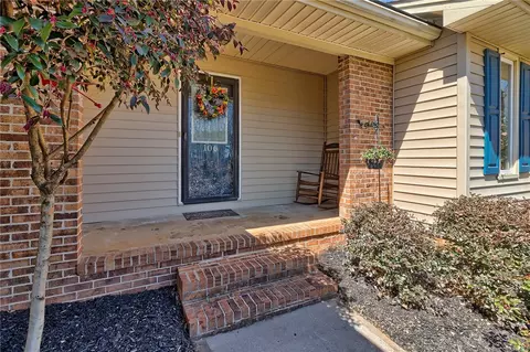 106 Bent Tree St, Easley, SC 29642 photo 3