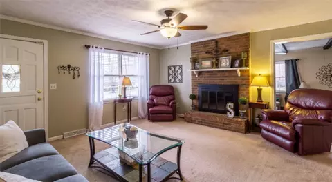 104 Roosevelt Dr, Easley, SC 29642 photo 2