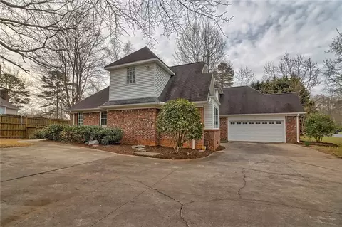 103 Andrews Cor, Easley, SC 29642 photo 3
