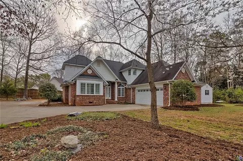 103 Andrews Cor, Easley, SC 29642 photo 2