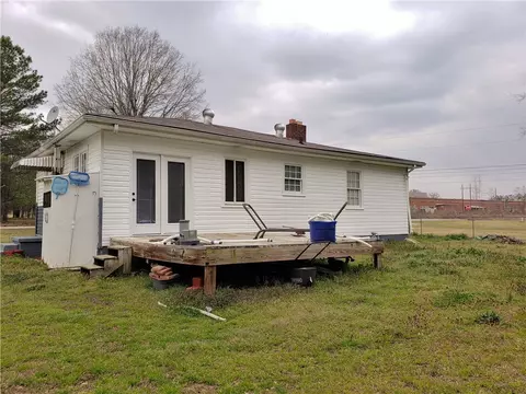 466 E Hampton Ave, Honea Path, SC 29654 photo 5