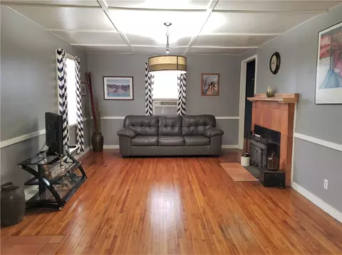 466 E Hampton Ave, Honea Path, SC 29654 photo 9
