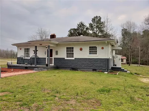 466 E Hampton Ave, Honea Path, SC 29654 photo 4