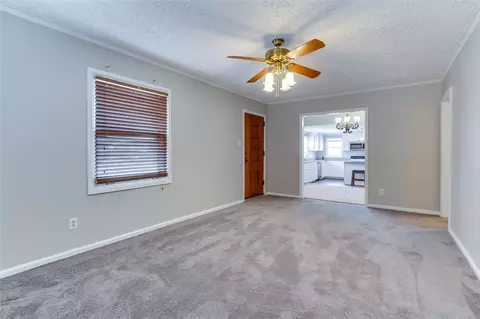 411 S Elm St, Pendleton, SC 29670 photo 9