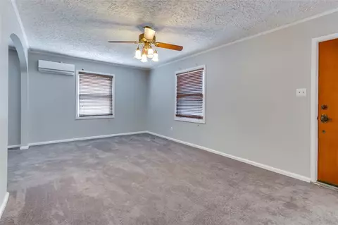 411 S Elm St, Pendleton, SC 29670 photo 8