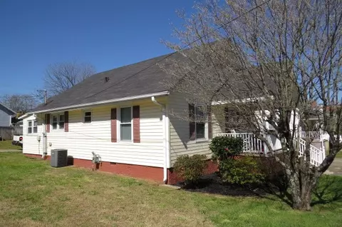 110 S 4th St, Easley, SC 29641 photo 16