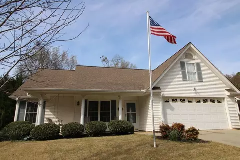 123 Grand Oak Cir, Pendleton, SC 29670 photo 1