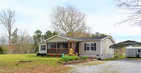 331 Beechnut Ln, Walhalla, SC 29691 photo 3